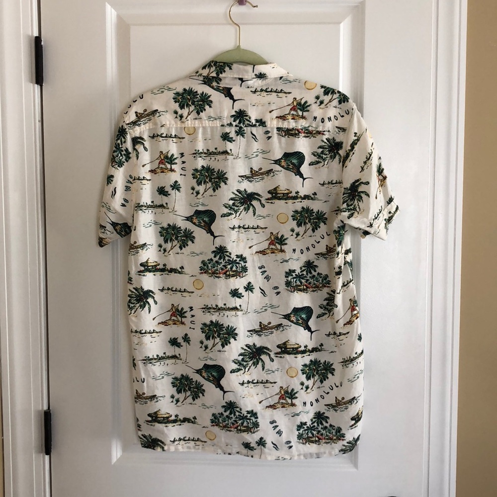 Summer Button Up - Picture 2 of 2